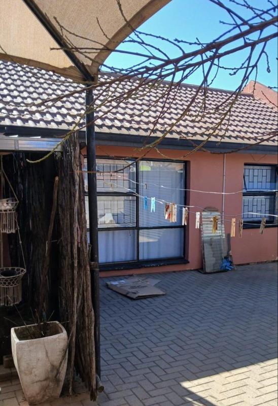 3 Bedroom Property for Sale in Heidedal Free State